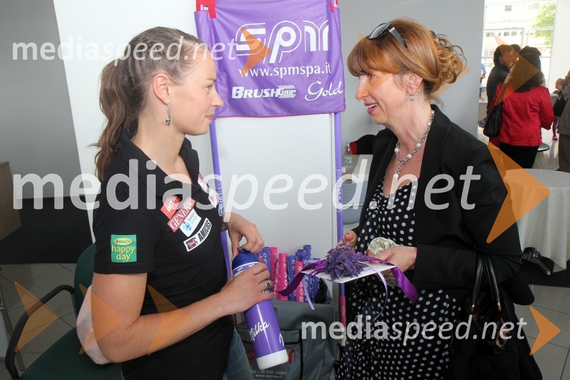  Tina Maze, smučarkaTina Maze, novinarska konferenca in predstavitev nove ekipe Team to aMaze