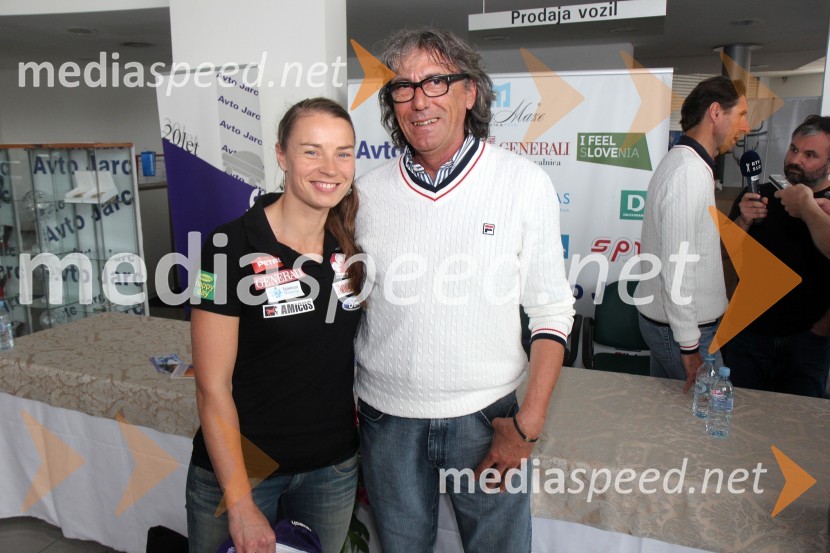  Tina Maze, smučarka;  Valerio Ghiardi, prvi trener ekipe Team to aMazeTina Maze, novinarska konferenca in predstavitev nove ekipe Team to aMaze