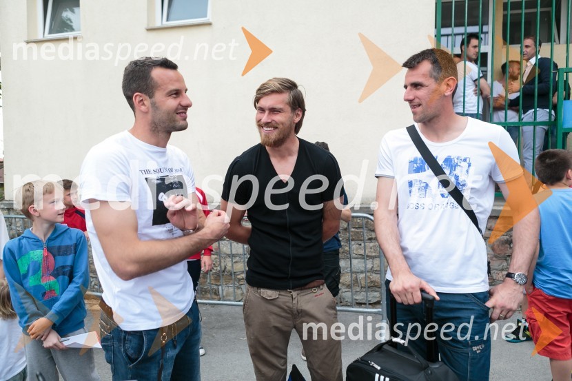  Samir Handanović, nogometaš;  Vid Belec, nogometaš;  Jasmin Handanović, nogometašMatej Mavrič Rožič, poslovilna tekma