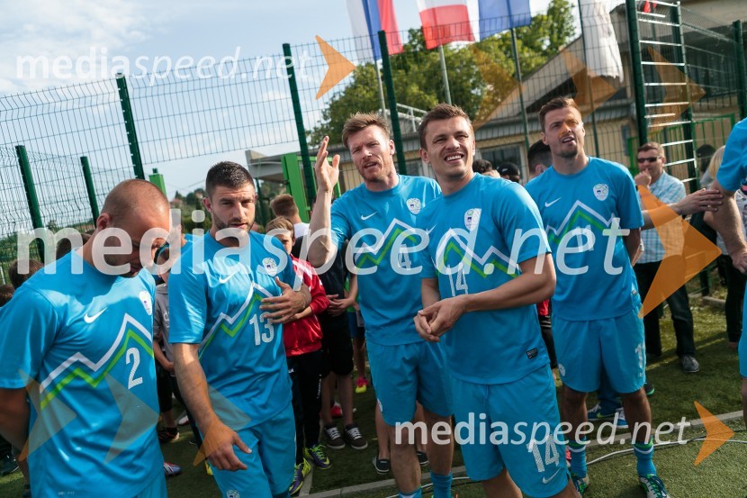  Mišo Brečko, nogometaš;  Bojan Jokić, nogometaš;  Matej Mavrič Rožič, nogometaš;  Zlatko Dedić, nogometaš;  Aleksander Šeliga, nogometašMatej Mavrič Rožič, poslovilna tekma