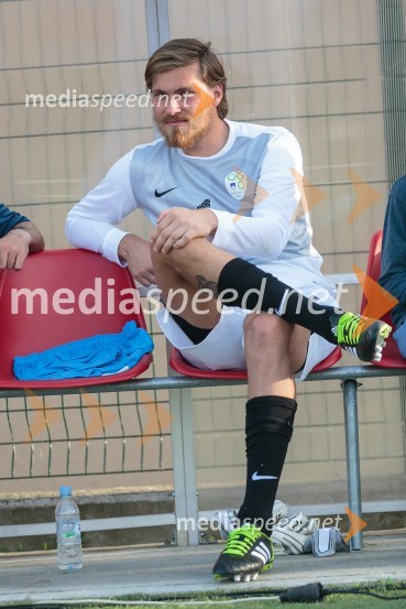  Vid Belec, nogometašMatej Mavrič Rožič, poslovilna tekma