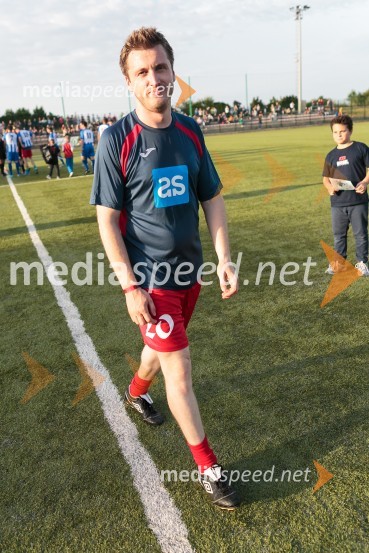  Denis Avdić, voditeljMatej Mavrič Rožič, poslovilna tekma