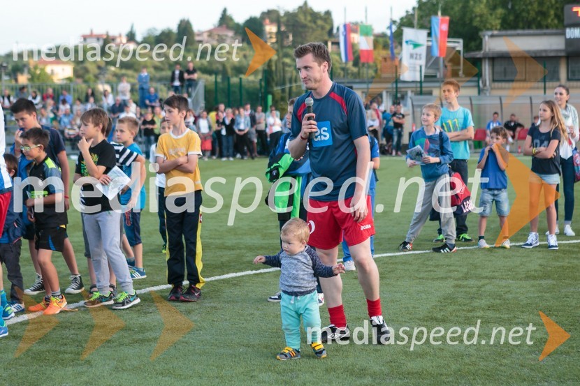  Denis Avdić, voditeljMatej Mavrič Rožič, poslovilna tekma