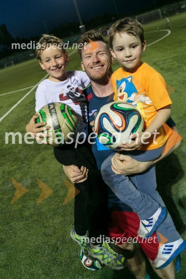  Taj Mavrič Rožič;  Matej Mavrič Rožič, nogometaš;  ... Matej Mavrič Rožič, poslovilna tekma