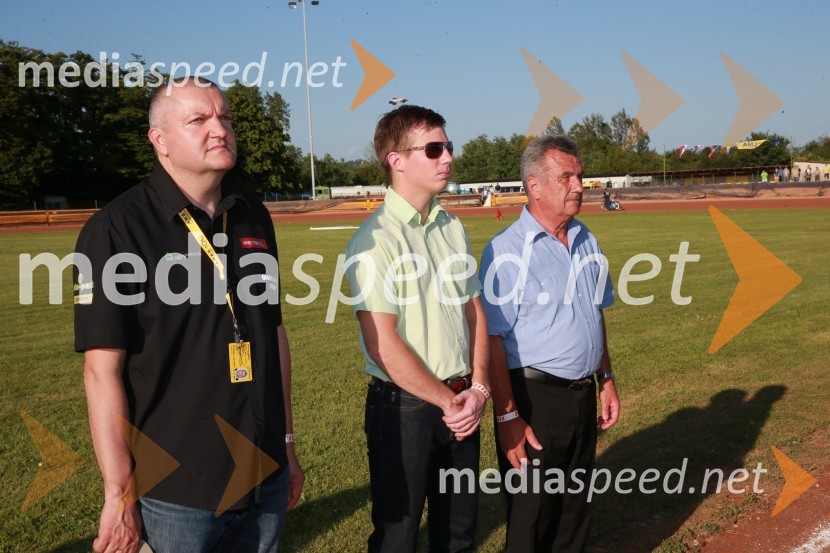  Igor Kolenko, direktor Stanovanjskega podjetja Lendava;  Gregor Tomažič;  Janez Tomažič, predsednik komisije za speedway pri AMZSPavlic ugnal Žagarja v Lendavi