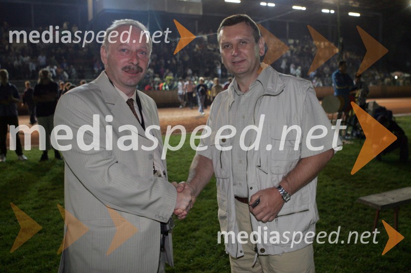 Štefan Kepe, direktor lendavskega podjetja Varstroj d.o.o., ki je en glavnih sponzorjev prekmurskega speedwaya in lendavski župan Anton BalažekSPEEDWAY, 8. Zlata čelada