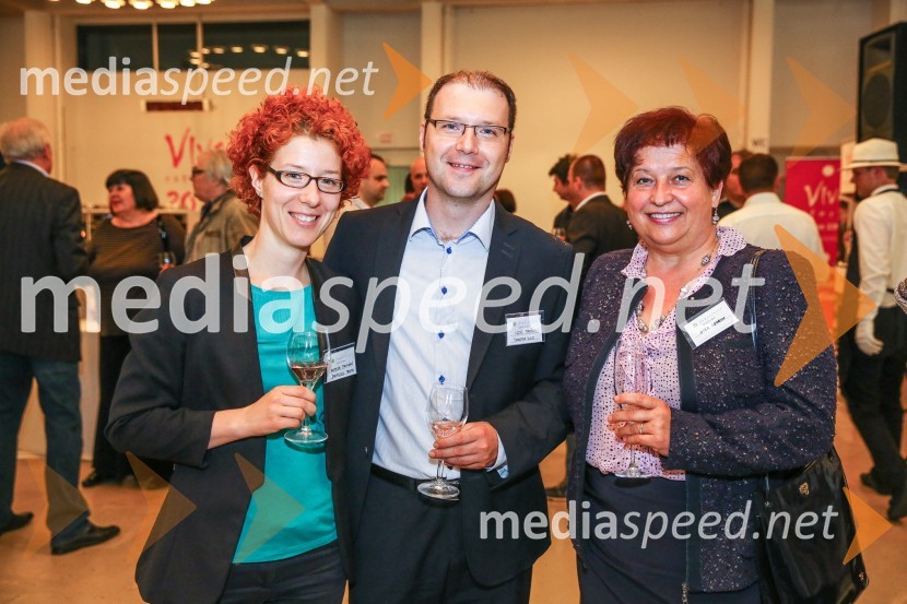  Mateja  Panjan, Danfoss Trata;  Igor  Panjan, Smartpa d.o.o.;  Nika LovrinUvod v Jurjevanje v Beli krajini