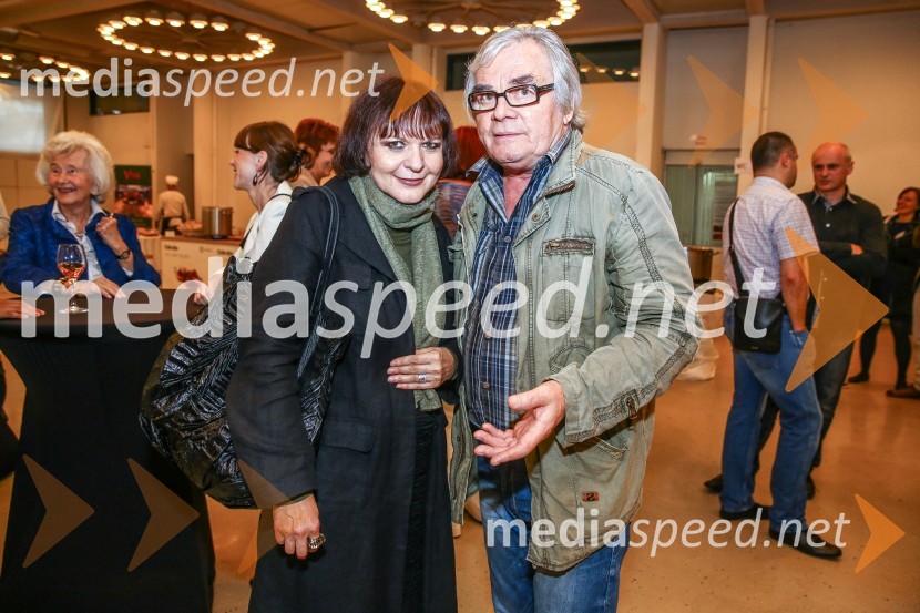  Jožica  Brodarič, modna poznavalka;  Lado  Leskovar, pevec in ambasador UnicefUvod v Jurjevanje v Beli krajini