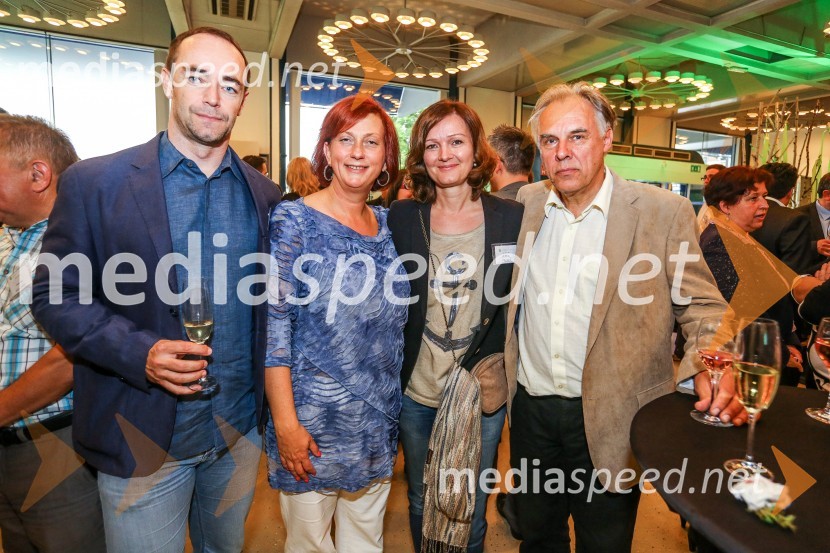  ... ;  Jerneja  Kamnikar, ustanoviteljica in direktorica Vivo Catering;  Irena  Priovič;  ... Uvod v Jurjevanje v Beli krajini