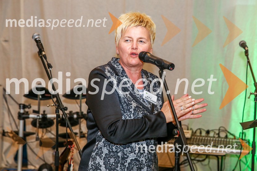  Mojca Čemas Stjepanovič, županja občine ČrnomljeUvod v Jurjevanje v Beli krajini