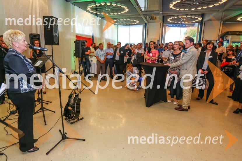  Mojca Čemas Stjepanovič, županja občine ČrnomljeUvod v Jurjevanje v Beli krajini