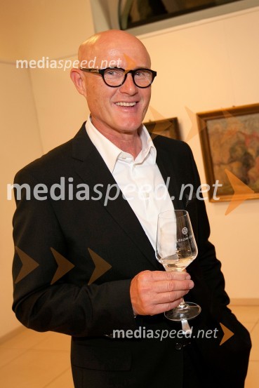  Emil Šarkanj, lastnik Galerije Hest25 let Galerije Hest in otvoritev razstave impresionistov