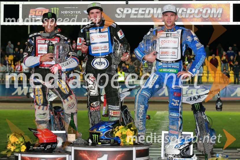 Greg  Hancock, speedwayist (ZDA);  Tai  Woffinden, speedwayist (Velika Britanija);  Matej Žagar, speedwayist (Slovenija)Žagar izvrsten tretji v Pragi