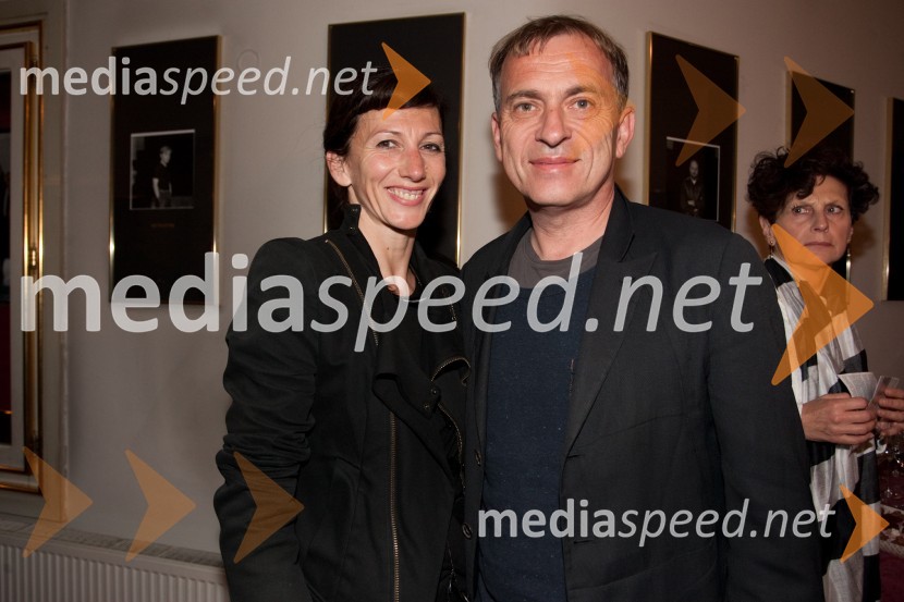  Sanja Nešković Peršin, balerina;  Blaž Peršin, direktor Muzeja in galerije mesta LjubljaneMarina Abramović ali kako sem izgubil pot do Antigone