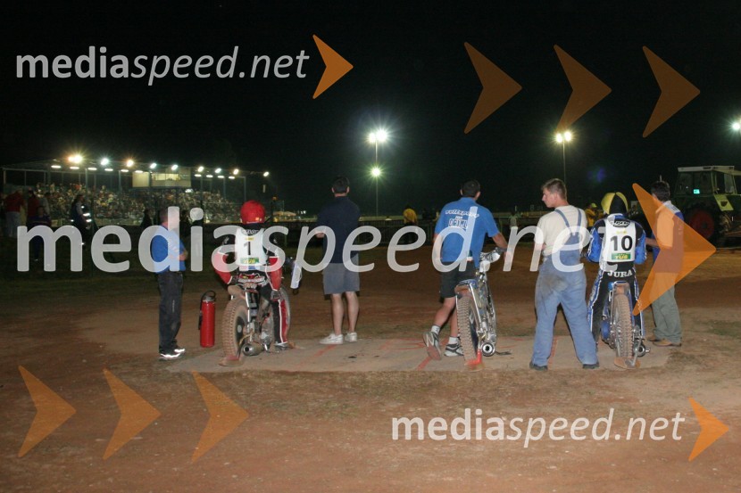Gary Havelock - Velika Britanija (št.1) in Jurica Pavlic, SK Unia Goričan Hrvaška (št.10)SPEEDWAY, 8. Zlata čelada