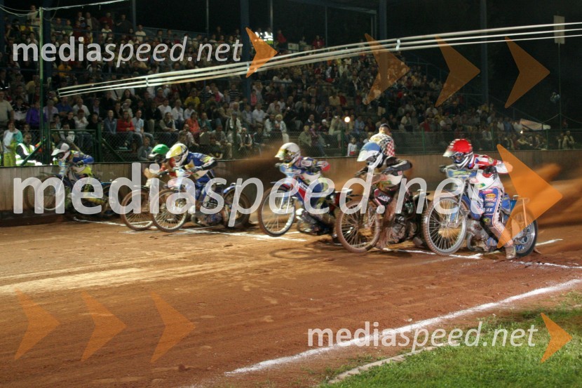 Štart finalne vožnjeSPEEDWAY, 8. Zlata čelada