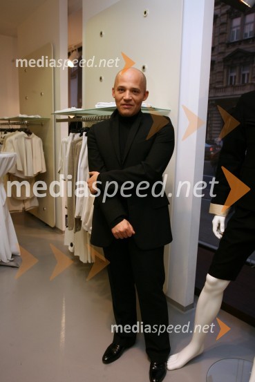 Zoran Garevski, modni oblikovalecV spomin: Zoran Garevski, modni oblikovalec