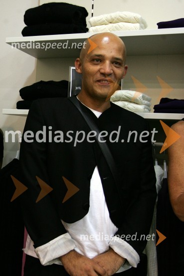 Zoran Garevski, modni oblikovalecV spomin: Zoran Garevski, modni oblikovalec