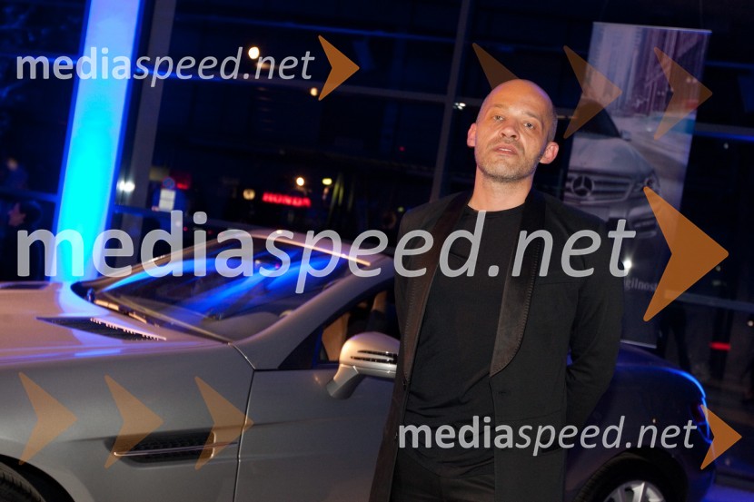 Zoran Garevski, modni oblikovalecV spomin: Zoran Garevski, modni oblikovalec