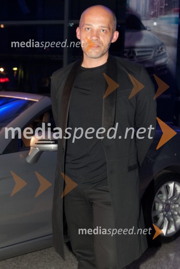 Zoran Garevski, modni oblikovalecV spomin: Zoran Garevski, modni oblikovalec