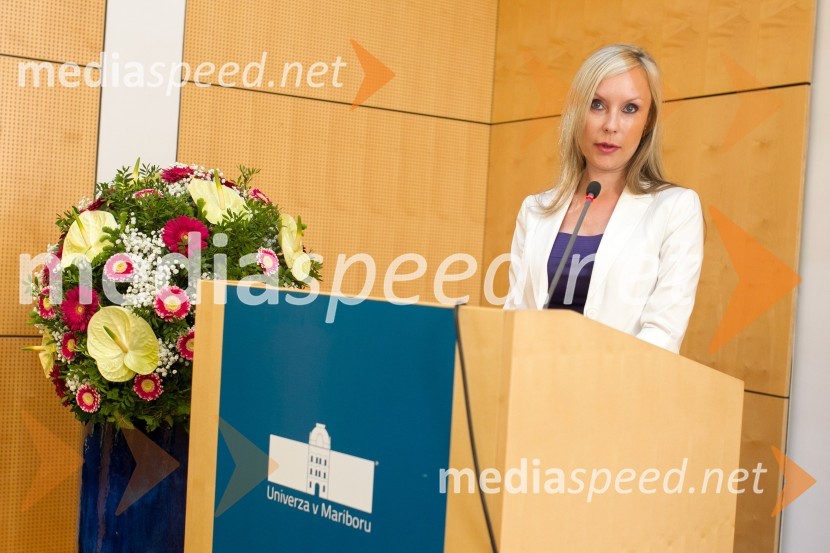 prof. dr. Maja Fošner, Fakulteta za naravoslovje in matematiko, Univerza v MariboruPromocija doktorjev znanosti UM, junij 2014