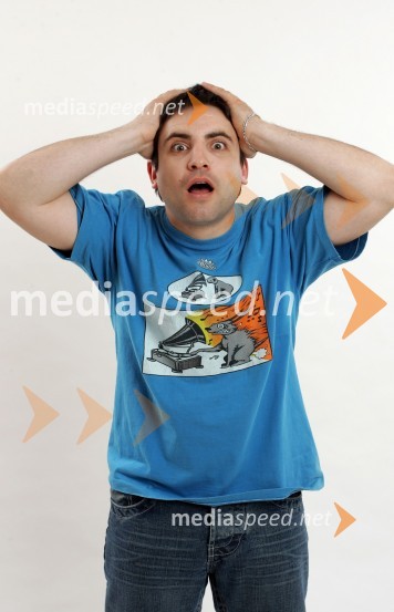 Dorjan Vrečar, voditelj oddaje Na ZabaviVoditelji oddaje Na Zabavi