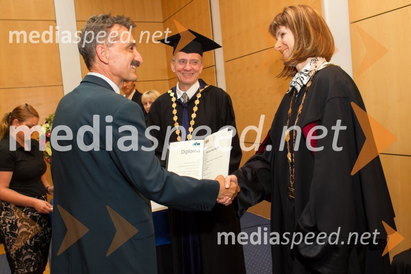 dr. Milan Kutnjak, Fakulteta za naravoslovje in matematiko, Univerza v Mariboru; prof. dr.  Danijel Rebolj, rektor Univerze v Mariboru; prof. dr.  Nataša Vaupotič, dekanica,  Fakulteta za naravoslovje in matematiko, Univerza v MariboruPromocija doktorjev znanosti UM, junij 2014