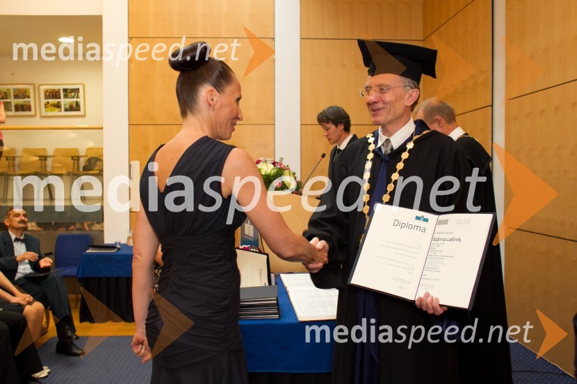 dr. Sabina Lešnik, Pedagoška fakulteta, Univerza v Mariboru; prof. dr.  Danijel Rebolj, rektor Univerze v MariboruPromocija doktorjev znanosti UM, junij 2014