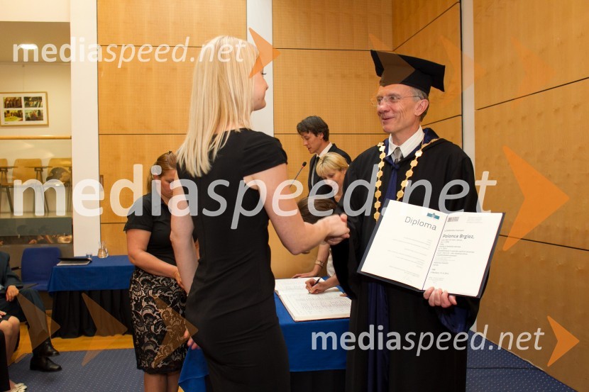 dr. Polonca Brglez, Fakulteta za kemijo in kemijsko tehnologijo, Univerza v Mariboru; prof. dr.  Danijel Rebolj, rektor Univerze v MariboruPromocija doktorjev znanosti UM, junij 2014