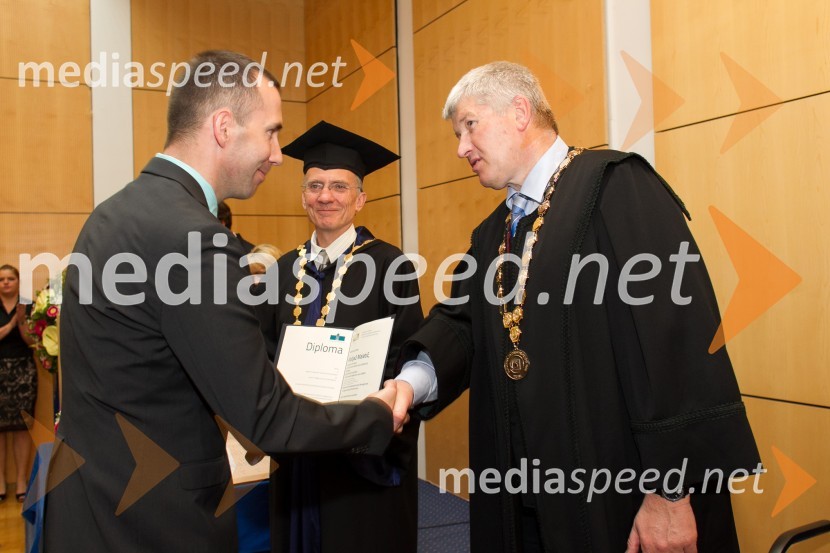 doc. dr. Matjaž Maletič, Fakulteta za organizacijske vede, Univerza v Mariboru; prof. dr. Marko Ferjan, dekan, Fakulteta za organizacijske vede, Univerza v MariboruPromocija doktorjev znanosti UM, junij 2014