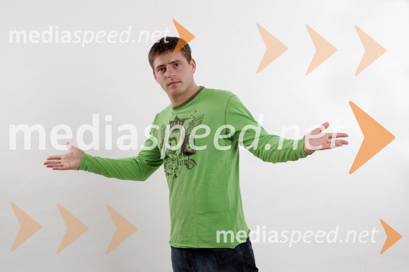 Aleš Kolmanko, voditelj oddaje Na ZabaviVoditelji oddaje Na Zabavi