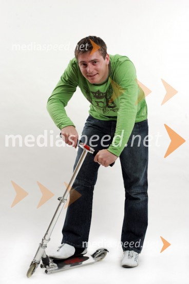 Aleš Kolmanko, voditelj oddaje Na ZabaviVoditelji oddaje Na Zabavi