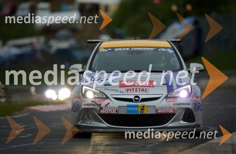 24 ur Nürburgringa, legenda živi dalje