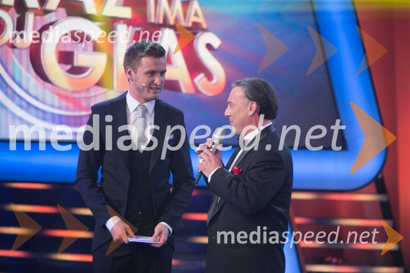  Denis Avdić, voditelj;  Tomaž  Ahačič, pevecZnan obraz ima svoj glas, zadnja oddaja