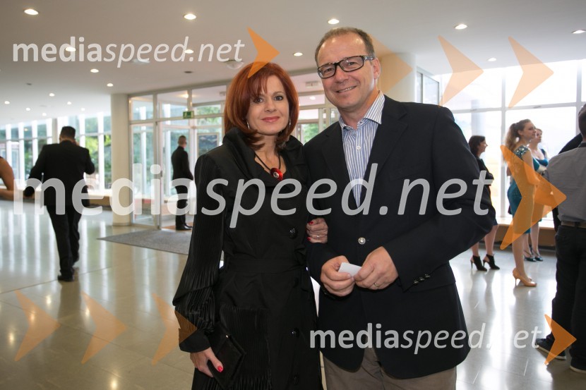  Simona  Vodopivec Franko, voditeljica;  Jure  Franko, nekdanji smučarBled film festival, otvoritvena slovesnost