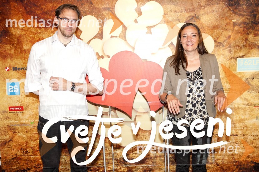  Gorazd Slak, izvršni producent muzikala Cvetje v jeseni;  Miša Stanko, producent, Cvetje v jeseniMuzikal Cvetje v jeseni, novinarska konferenca