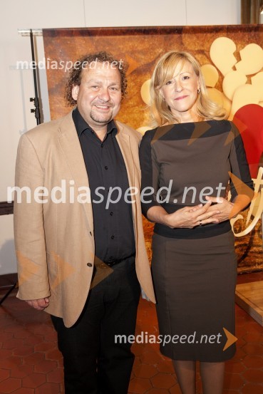  Darko  Brlek, direktor, Festival Ljubljana;  Karmen Škoda Piško, izvršna direktorica za trženje Adriatic SlovenicaMuzikal Cvetje v jeseni, novinarska konferenca