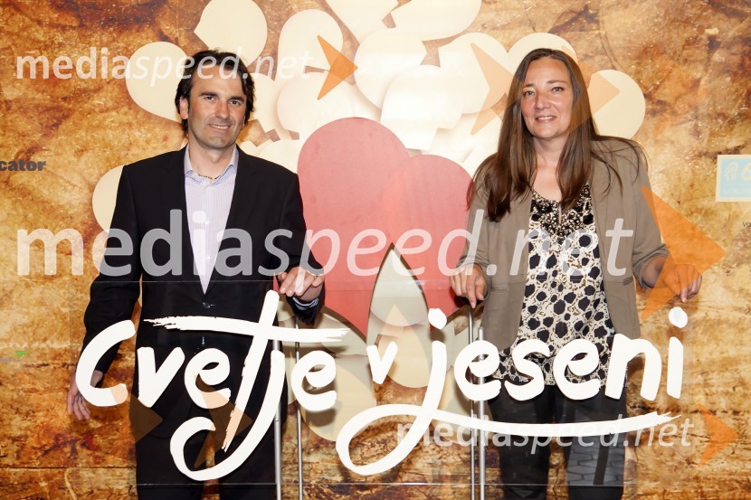  Boštjan Jenko, direktor marketing Adriatic Slovenica;  Miša Stanko, producent, Cvetje v jeseniMuzikal Cvetje v jeseni, novinarska konferenca