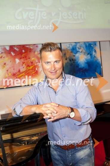  Matjaž Robavs, pevecMuzikal Cvetje v jeseni, novinarska konferenca