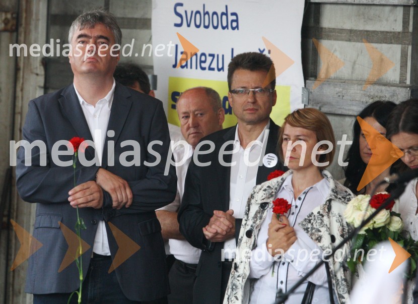 dr. Milan Zver, evropski poslanec;  Zvone  Černač, član stranke SDS;  Alenka Jeraj, podpredsednica SDSJanez Janša, odhod v zapor na Dob