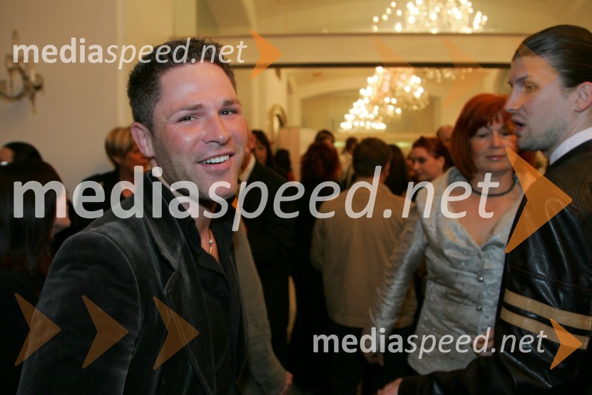 Sebastian, pevecTesla Electric Company, predstava Pandur Theaters v SNG Maribor