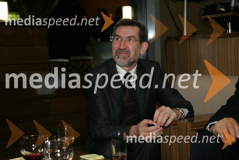 Dr. Jure Zupan, minister za znanost, visoko šolstvo in tehnologijoTesla Electric Company, predstava Pandur Theaters v SNG Maribor