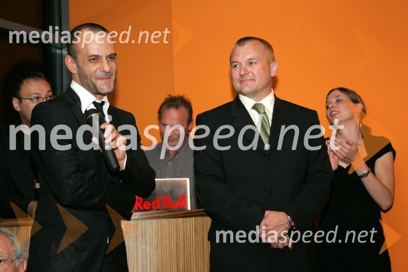 Tomaž Pandur, režiser in Franc Kangler, župan MariboraTesla Electric Company, predstava Pandur Theaters v SNG Maribor