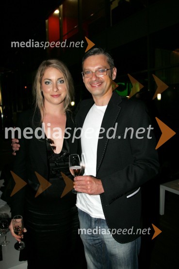 Hristina Popovič Mijin, igralka in Primož Ekart, igralecTesla Electric Company, predstava Pandur Theaters v SNG Maribor