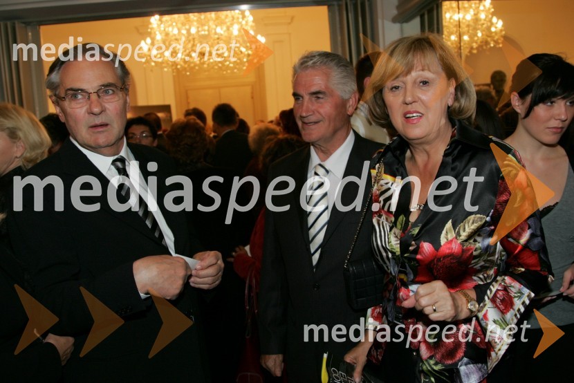 ..., Ludvik Toplak, nekdanji rektor mariborske univerze z ženo EditoTesla Electric Company, predstava Pandur Theaters v SNG Maribor