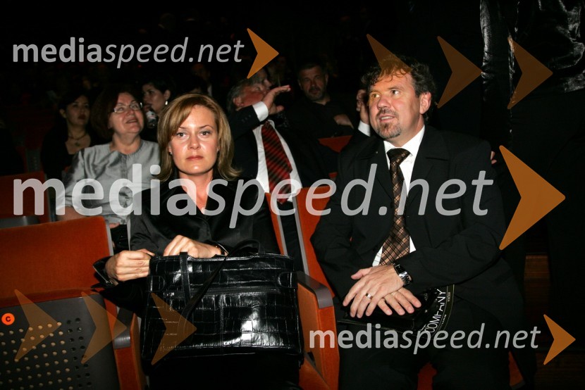 Štefan Čelan, župan občine Ptuj z ženoTesla Electric Company, predstava Pandur Theaters v SNG Maribor