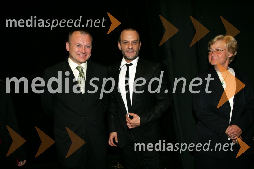 Franc Kangler, mariborski župan, Tomaž Pandur, režiser in Alojzija Moge Čas, odvetnica in žena Rudija Mogeta, poslanca v Državnem zboruTesla Electric Company, predstava Pandur Theaters v SNG Maribor