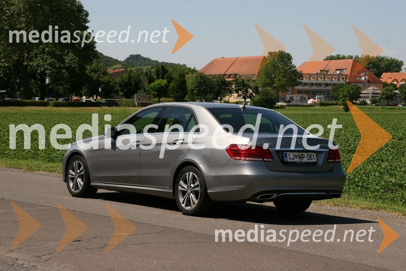 Mercedes-Benz E 300 Bluetec HybridMercedes-Benz E 300 Bluetec Hybrid, mediaspeed test