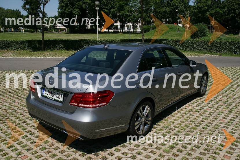 Mercedes-Benz E 300 Bluetec HybridMercedes-Benz E 300 Bluetec Hybrid, mediaspeed test