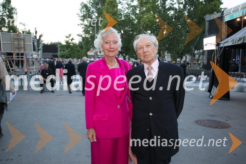  Jasna Neubauer, prevajalka; dr. Henrik Neubauer, dirigent, režiser62. Ljubljana Festival, otvoritev s Carmino Burano